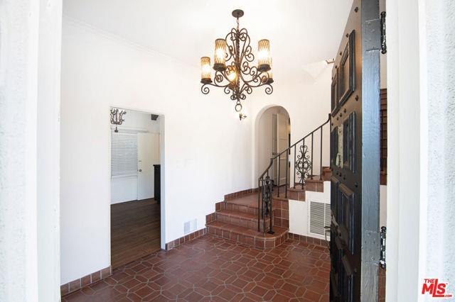 Building Photo - 439 S El Camino Dr
