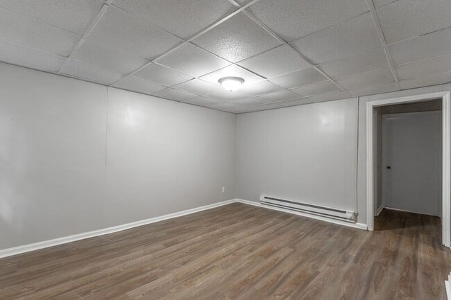 Photo - 518 E Manning St Apartment