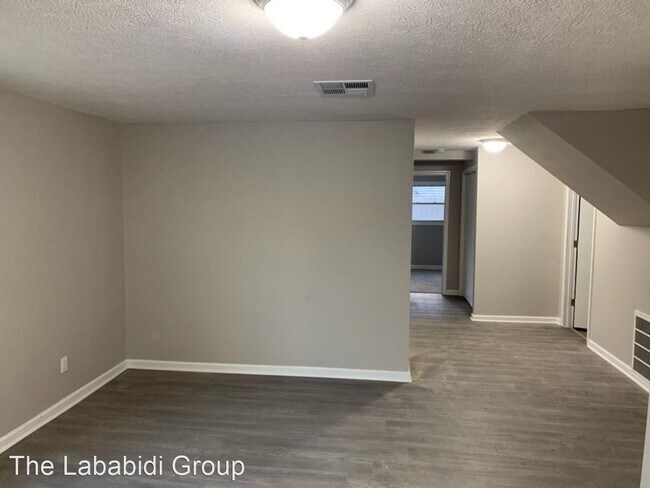 Building Photo - 3 br, 1 bath House - 2064 Beach Dr.