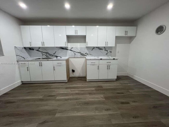 Foto del edificio - 1236 NW 4th Ave