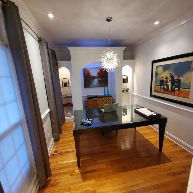 Foto del edificio - 6640 Ashebrooke Dr