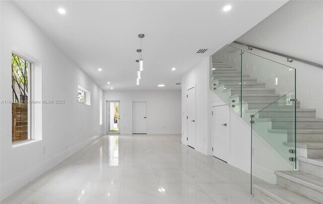 Foto del edificio - 3140 Carter St