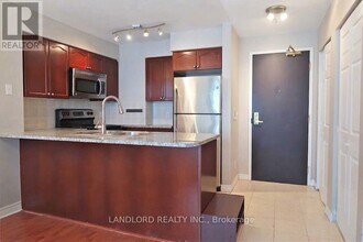 Building Photo - 51 Lower Simcoe St