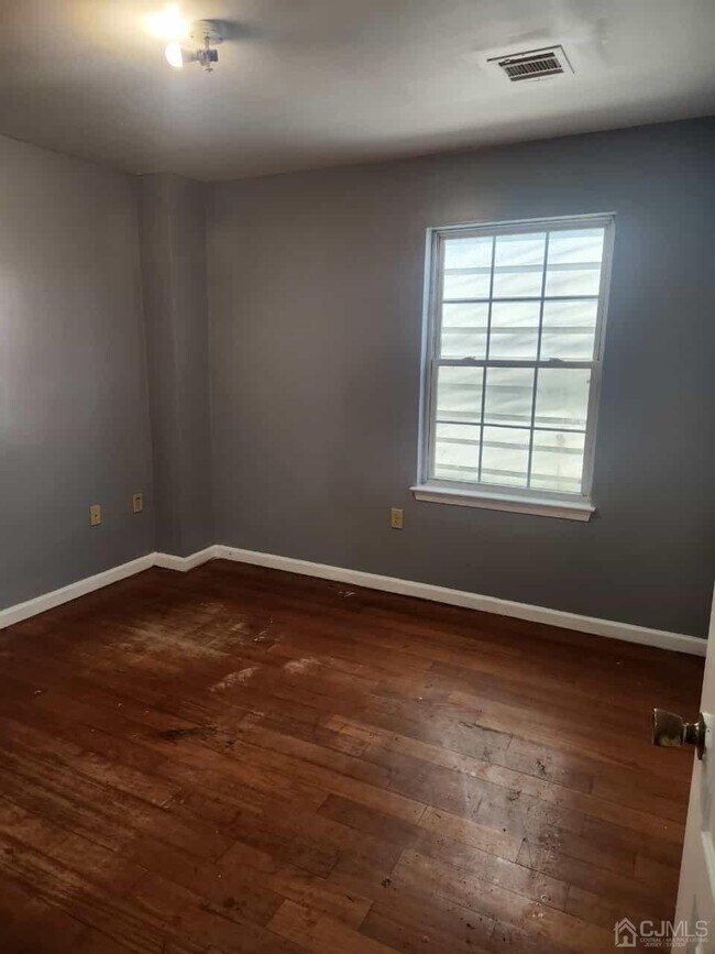 Building Photo - 376 Badger Ave