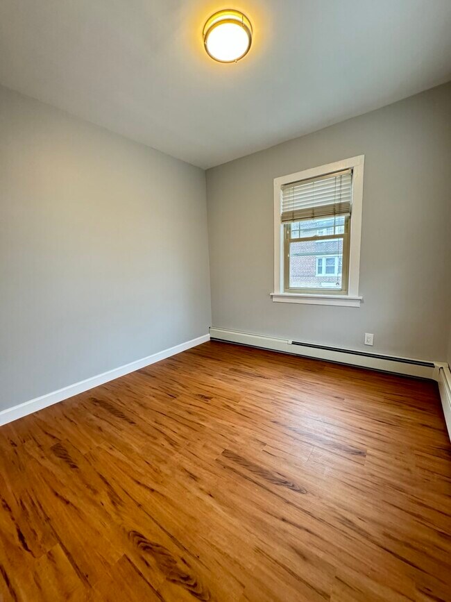 BD 1 - 42 Alder St