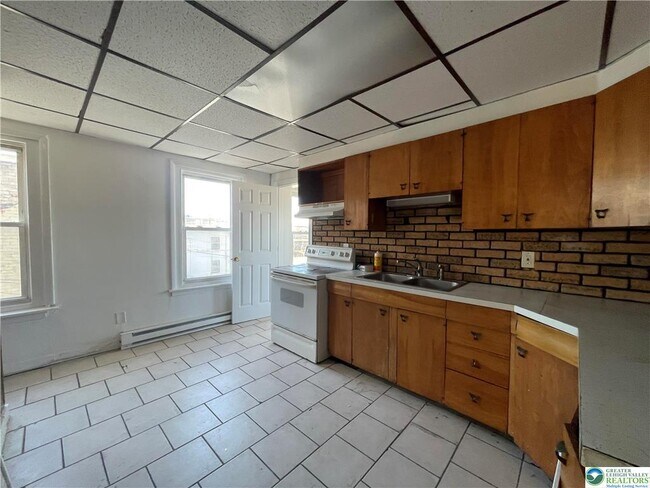 Foto del edificio - 753 St John St