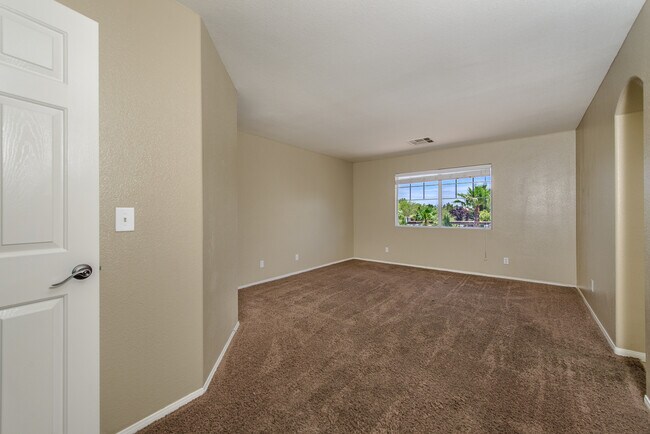 Foto del edificio - Stunning Gated Community in Summerlin!
