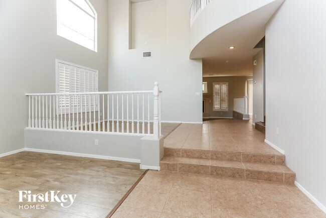 Foto del edificio - 8645 Radiant Ruby Ave