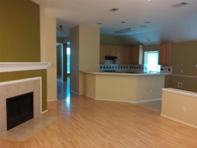 Building Photo - 1424 Faringdon Dr