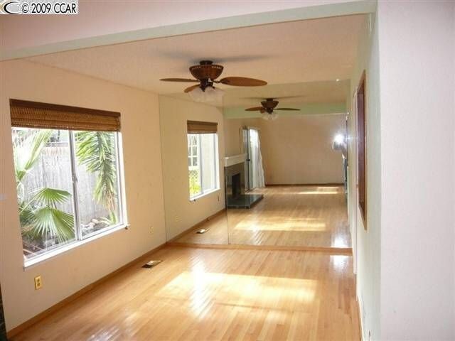 Building Photo - 354 Bay Crest Dr