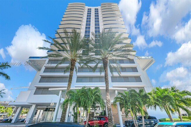 Building Photo - 7901 Hispanola Ave
