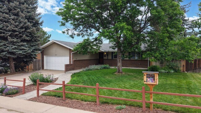 Foto del edificio - Amazing 4 Bed/3 Bath SFH Backing to Walnut...