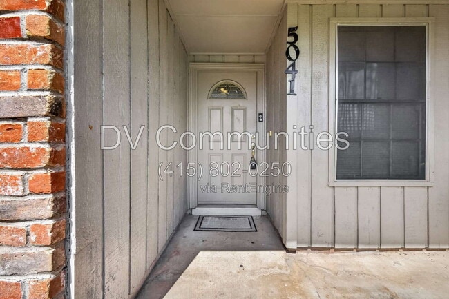 Foto del edificio - 5041 E Ridge Creek Dr