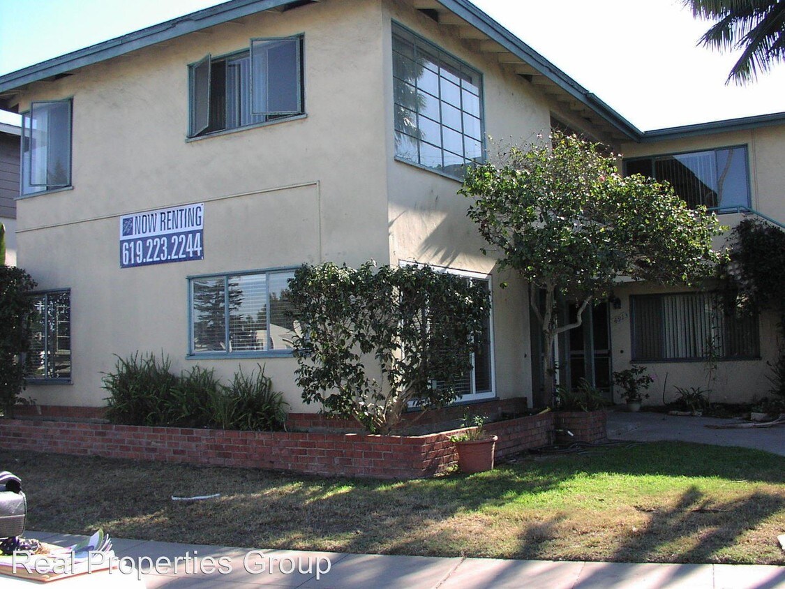 4911 W Point Loma Blvd, San Diego, CA 92107 Room for Rent in San