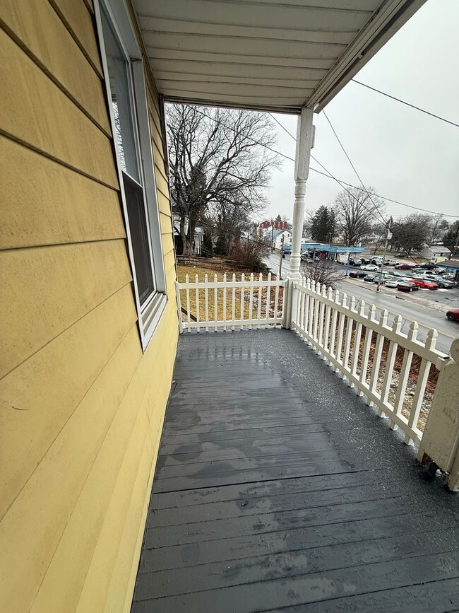 Building Photo - 235 W Main St