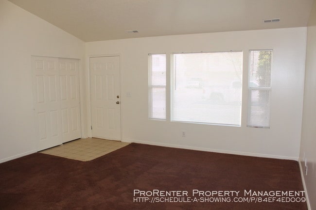 Building Photo - Affordable 3 Bed, 2 Bath Ogden Home