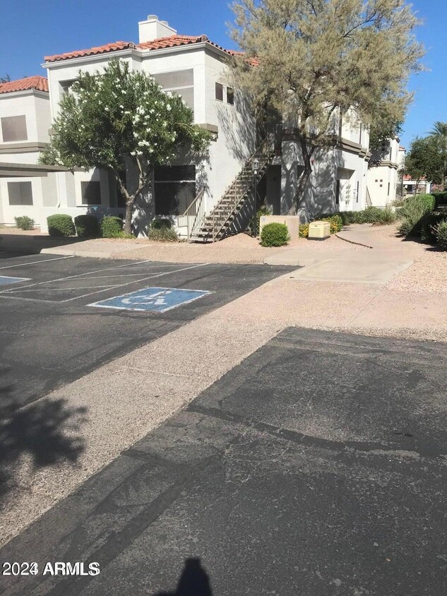 Primary Photo - 11375 E Sahuaro Dr