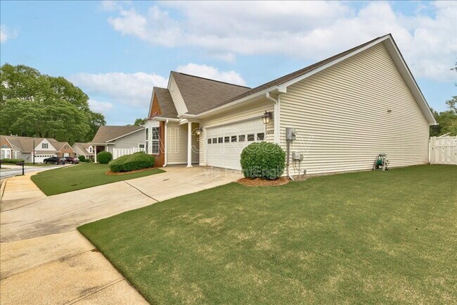 Foto del edificio - 1033 Pinehurst Dr