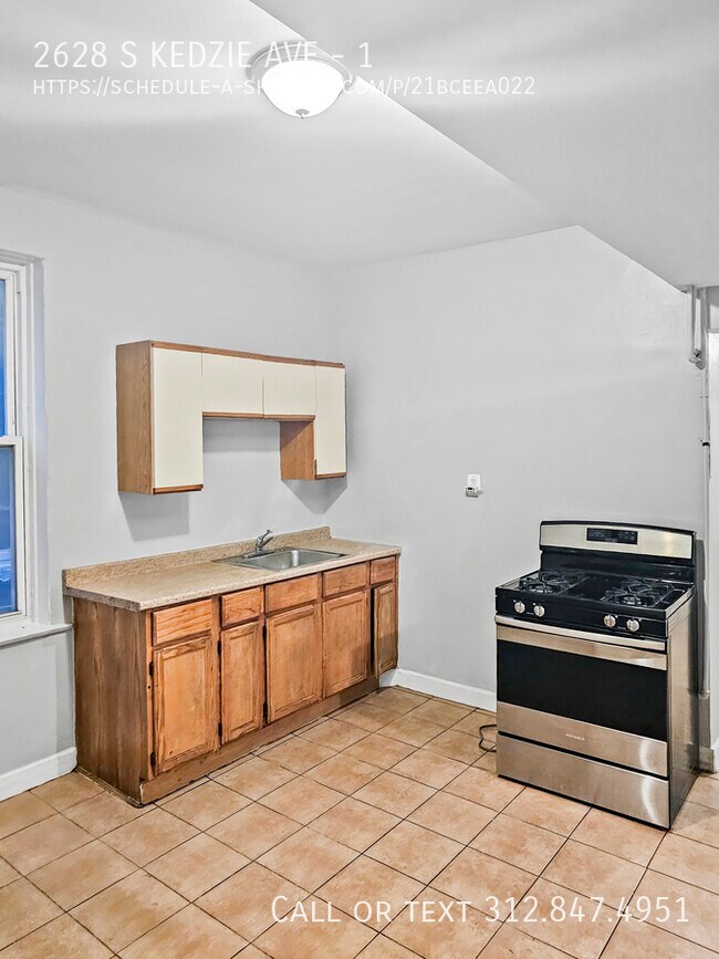 Foto del edificio - 2628 S Kedzie Ave