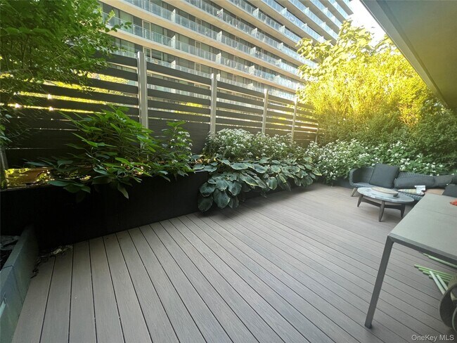 Foto del edificio - 131-03-131-40 40th Rd