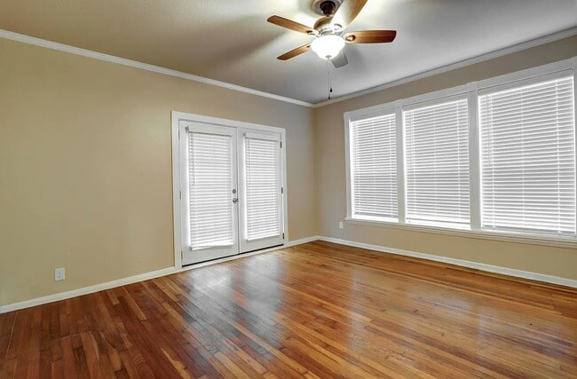 Foto del edificio - 2106 Laurel St