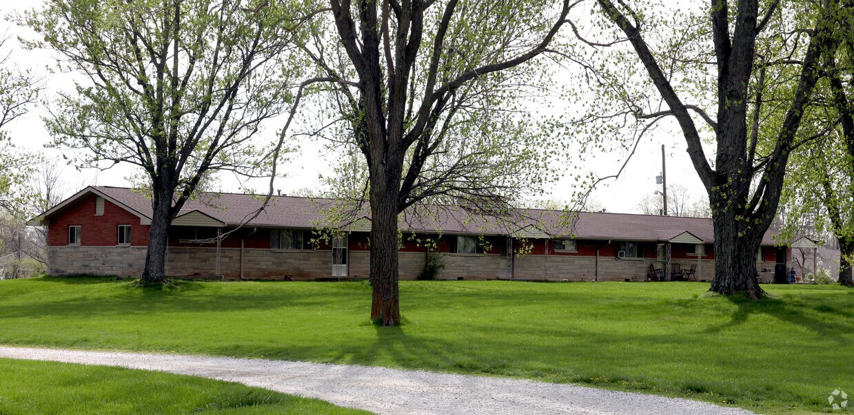 Building Photo - 4055 E Main St