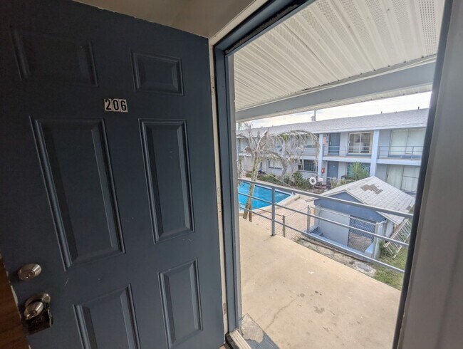 Building Photo - 140 Minna Ln