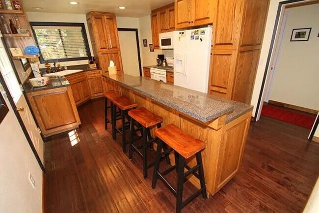 Foto del edificio - 15698 Spruce St
