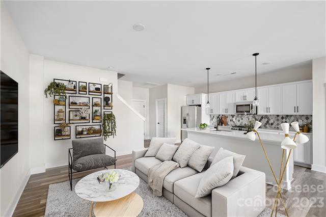 Foto del edificio - 638 Herlong Ave