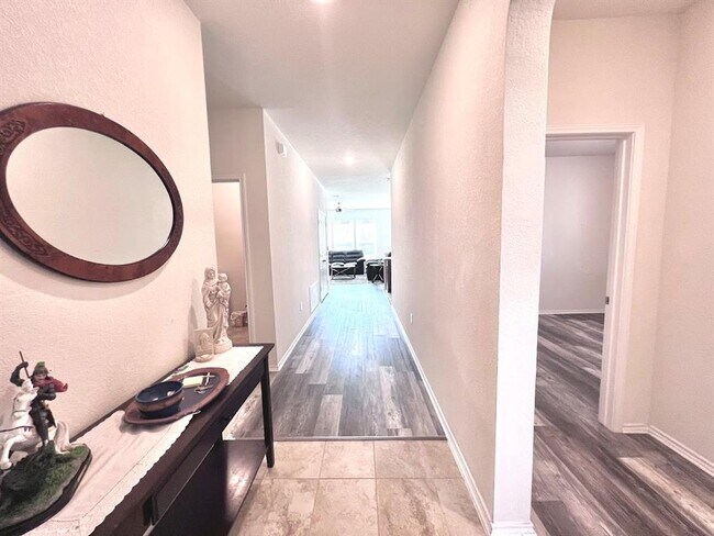 Foto del edificio - 7900 Crystalbrook W