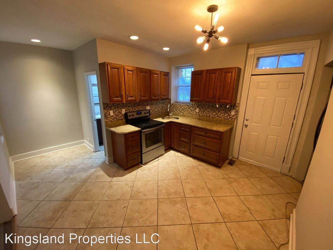 Primary Photo - 1 br, 2 bath House - 3430 Alberta