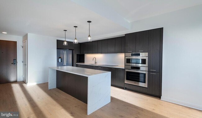 Foto del edificio - 4710 Elm St
