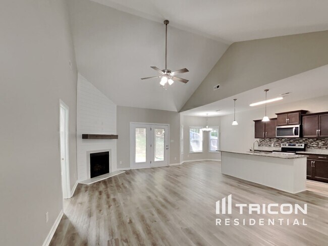 Building Photo - 476 Woodtrace Drive Clarksville TN