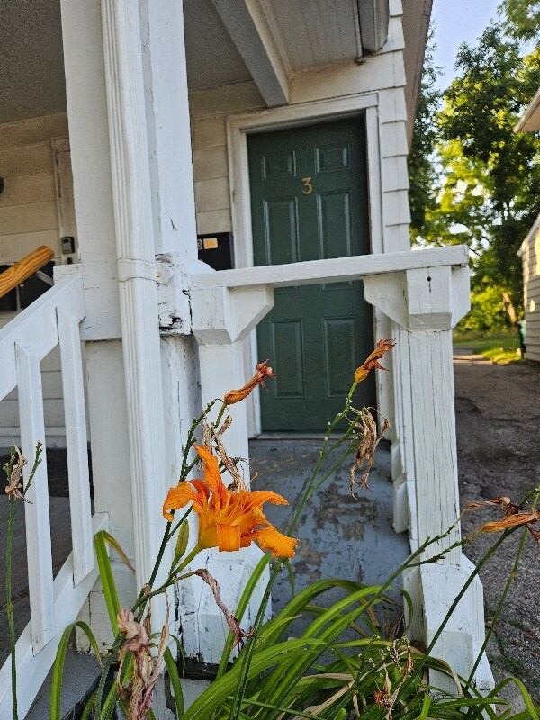 Foto principal - 412 W Saginaw St
