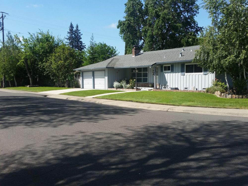 Primary Photo - 8335 De Anza Ave