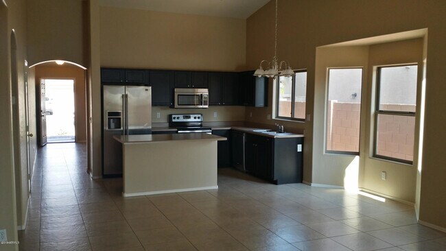 Foto del edificio - 14831 W Aster Dr