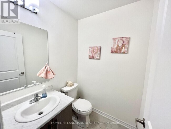 Building Photo - 71 Massachusetts Ln