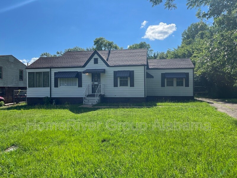 Primary Photo - 1108 Pineview Rd