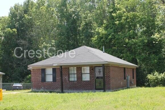 Primary Photo - 3775 Black Forest Dr