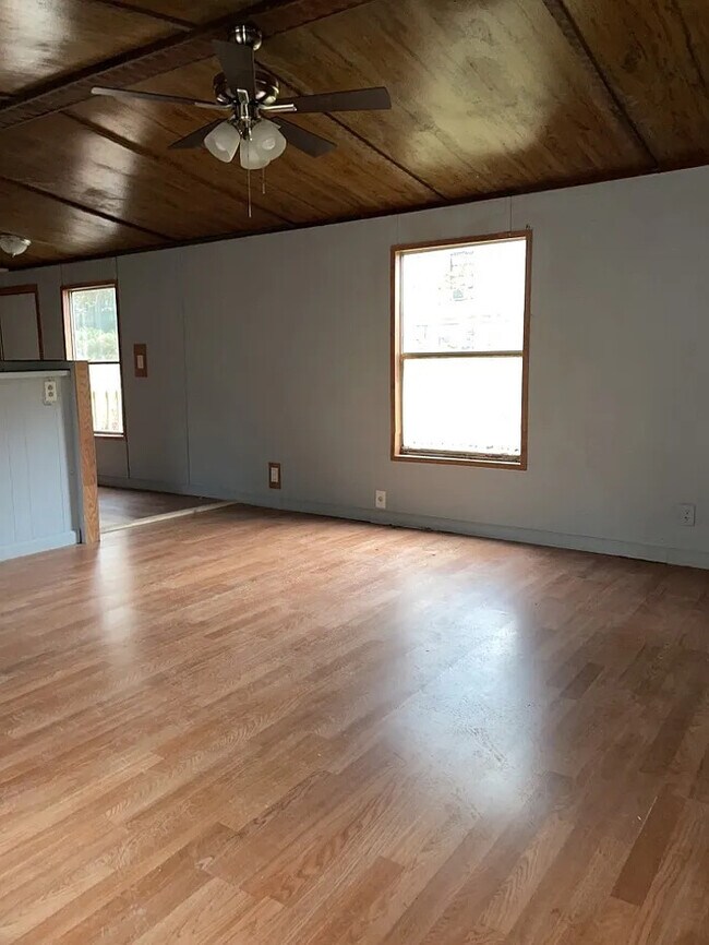 Foto del edificio - 2 Bedroom 1 Bathroom