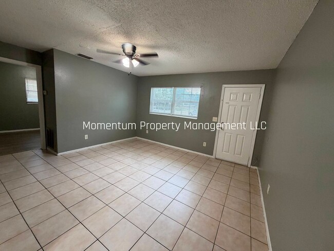 Photo - 10401 N 11th St. Unit B Tampa, FL 33612 House