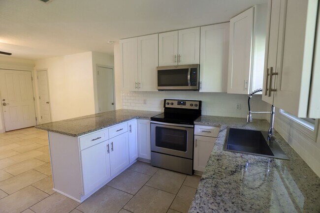 Foto del edificio - 133 Hickory Dr