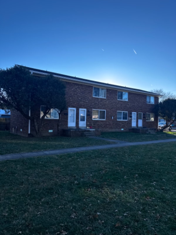 Building Photo - 222 Bowie St