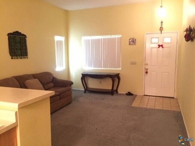 Foto del edificio - 342 Willow Bend Dr
