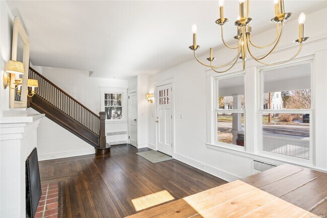 Building Photo - 175 Nassau Rd