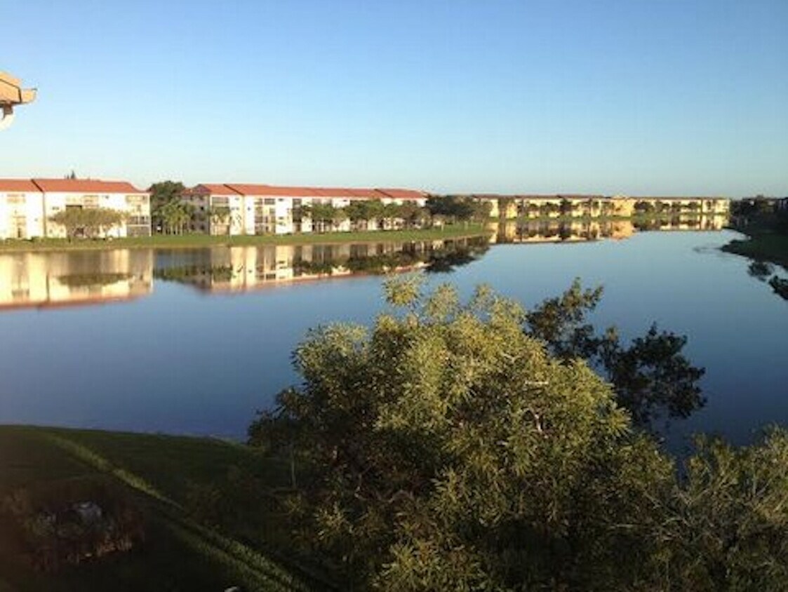 Neighborhood - 13250 SW 4th Ct