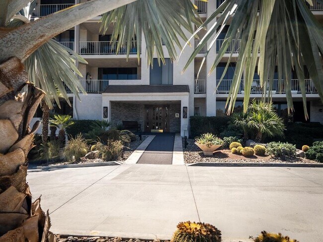 Foto del edificio - 910 Island Drive, Rancho Mirage, CA 92270 ...