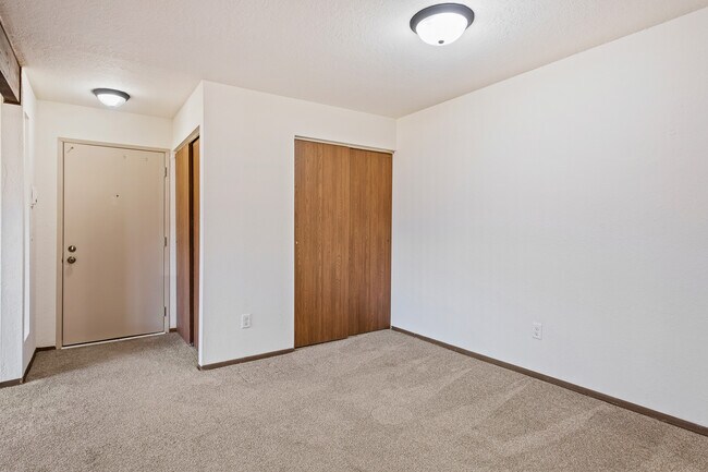 Foto del edificio - Burtons Landing Apartments