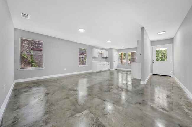 Building Photo - New Rental Opportunity in Memphis!