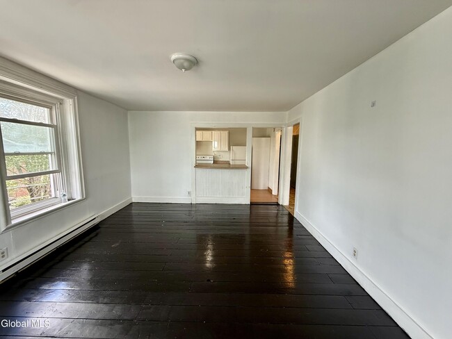 Building Photo - 751 Hudson Ave